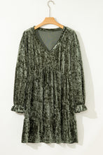 Jungle Green Plus Size Velvet Babydoll Mini Dress with Puff Sleeve
